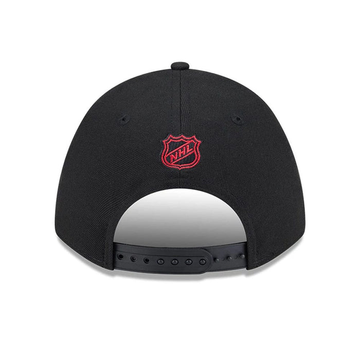 This is a Vancouver Canucks NHL Team Black 9FORTY M-Crown Adjustable Cap 7