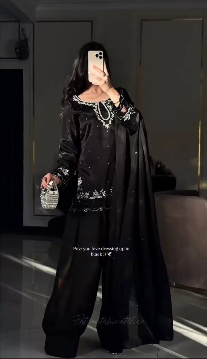 Whispers of Nature: A Regal Affair